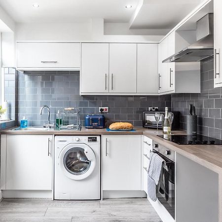 Connaught House - Wi-Fi, Parking, Contractors Villa Preston  Exteriör bild