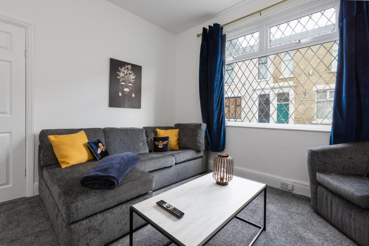 Connaught House - Wi-Fi, Parking, Contractors Villa Preston  Exteriör bild