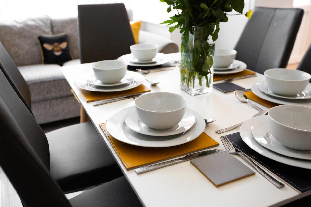 Connaught House - Wi-Fi, Parking, Contractors Villa Preston  Exteriör bild