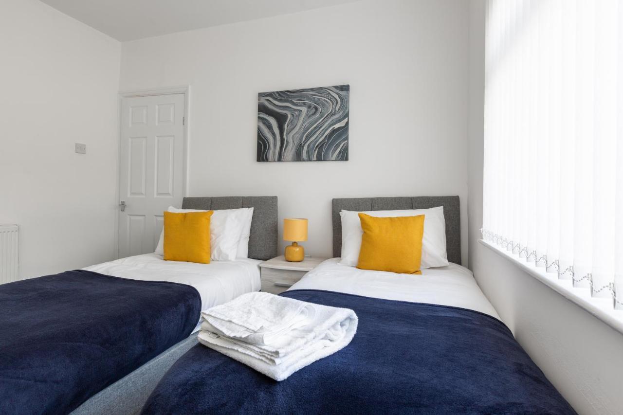 Connaught House - Wi-Fi, Parking, Contractors Villa Preston  Exteriör bild